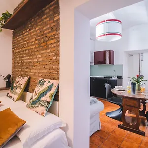  Appartement La Vetrina, The Renaissance Charme Of Piazza Navona